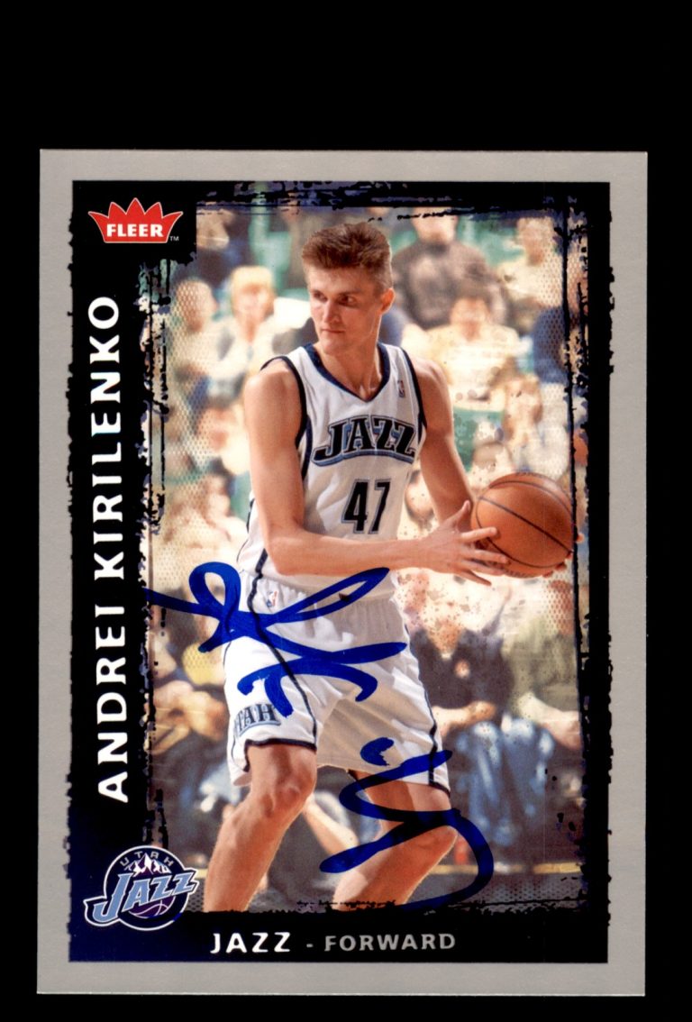 Signed Basketball Card Auto Andrei Kirilenko 2008-09 Fleer #126 Utah Jazz