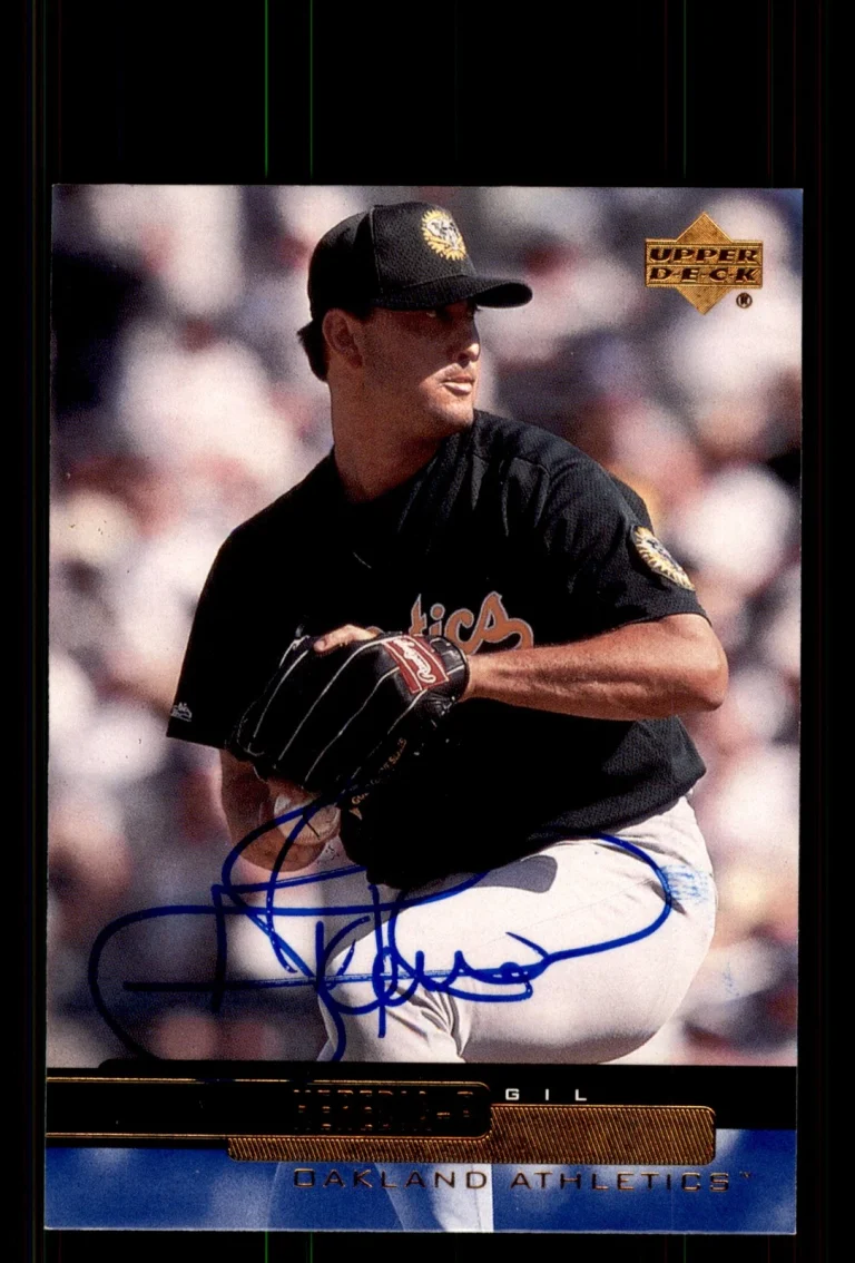 Signed Baseball Card Auto Gil Heredia 2000 Upper Deck #453 Oakland Athletics