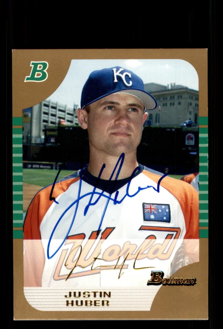 Signed Baseball Card Auto Justin Huber 2005 Bowman #BDP156 Royals Gold