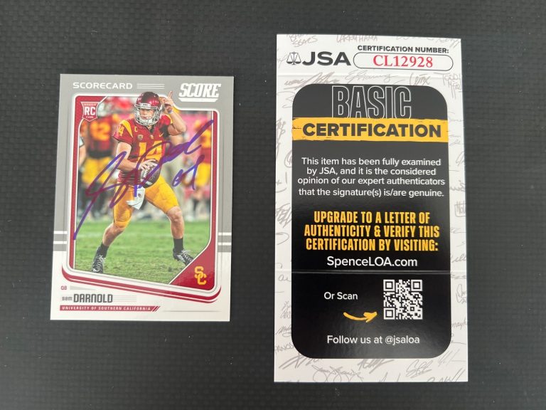 SIGNED FOOTBALL CARD AUTO SAM DARNOLD USC ROOKIE SEAHAWKS 2018 SCORE 349 JSA COA