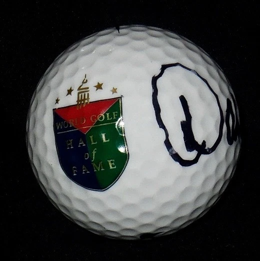 DAVID GRAHAM AUTOGRAPHED HALL OF FAME LOGO GOLF BALL (PGA) W/ PROOF!