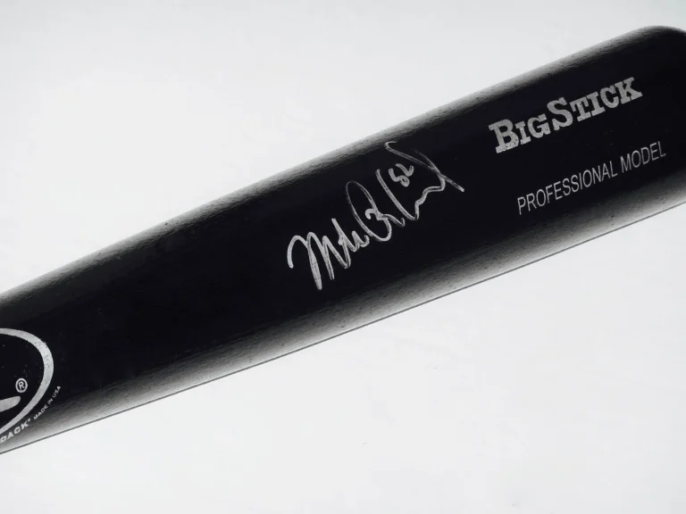 MIKE REDMOND AUTOGRAPHED RAWLINGS BAT (FLORIDA MARLINS) - W/ COA!
