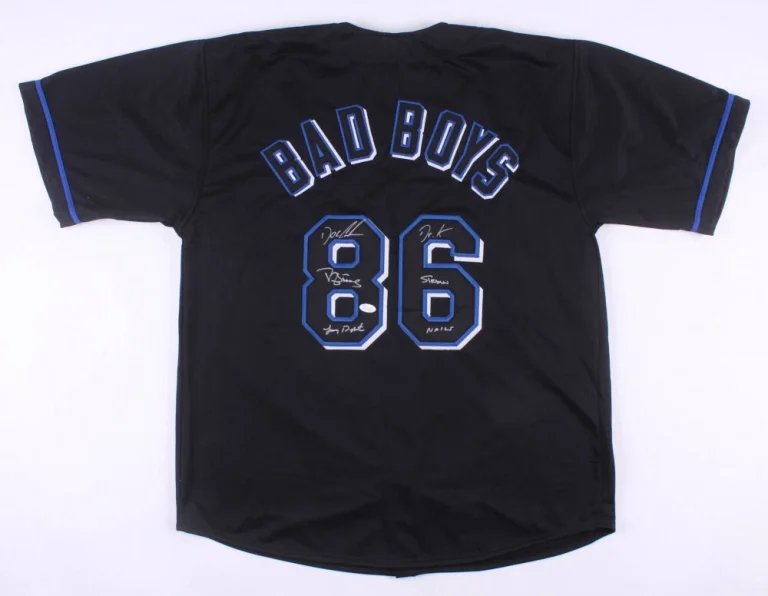 1986 NEW YORK METS AUTOGRAPHED JERSEY (JSA COA) - GOODEN, STRAWBERRY, DYKSTRA!