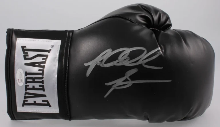 RIDDICK BOWE AUTOGRAPHED EVERLAST BOXING GLOVE - JSA COA!