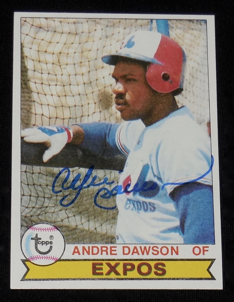 ANDRE DAWSON 1979 TOPPS AUTOGRAPHED BASEBALL CARD (EXPOS / CUBS)