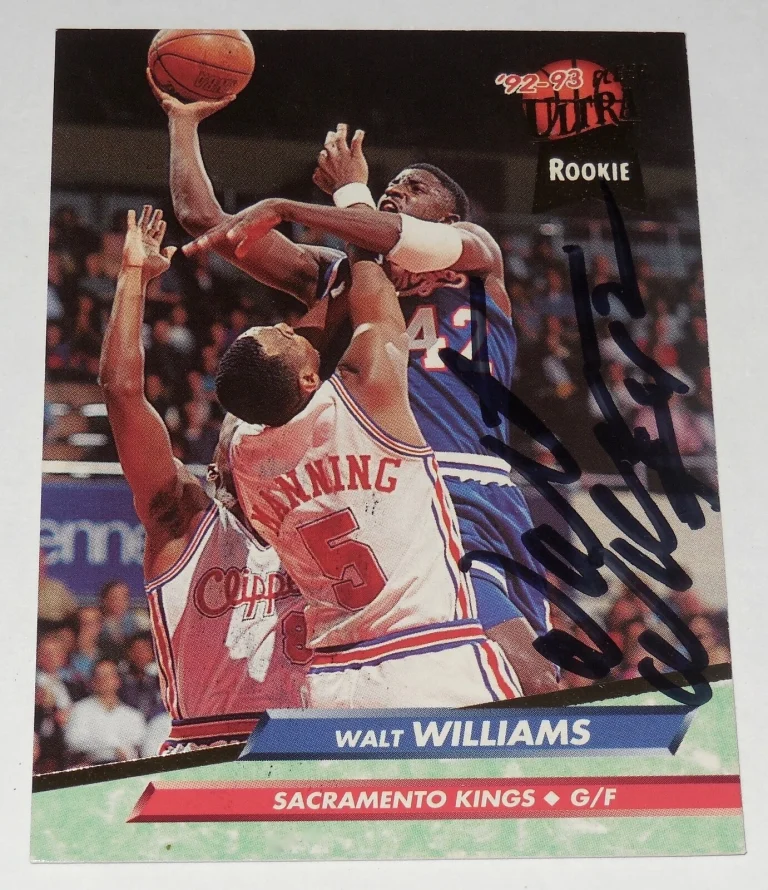 WALT WILLIAMS 1992-1993 FLEER ULTRA AUTOGRAPHED ROOKIE BASKETBALL CARD (KINGS)