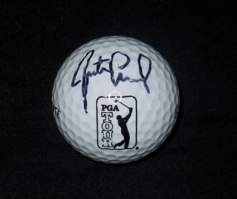 JUSTIN LEONARD AUTOGRAPHED 