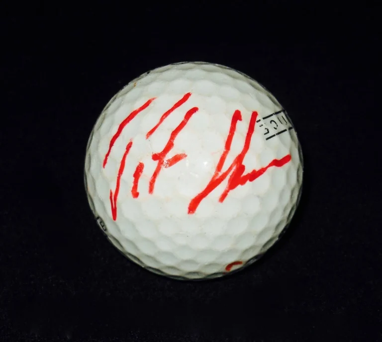 PETER HANSON AUTOGRAPHED USED GOLF BALL (PGA) W/ COA!