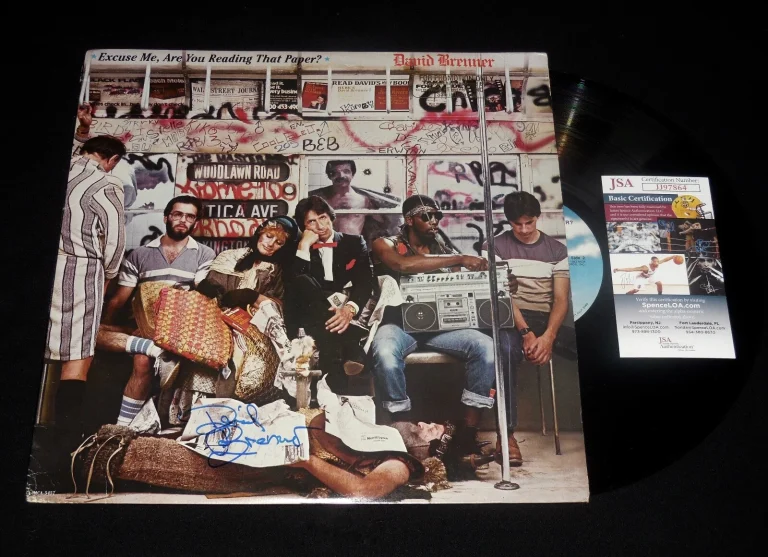 DAVID BRENNER AUTOGRAPHED RECORD ALBUM (ARE YOU READING THAT PAPER) - JSA COA!