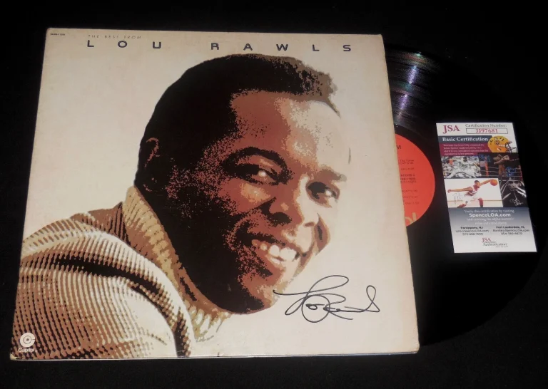LOU RAWLS AUTOGRAPHED RECORD ALBUM (THE BEST) - JSA COA!