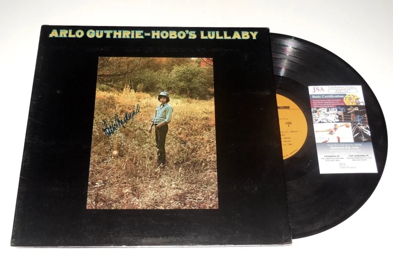 ARLO GUTHRIE AUTOGRAPHED VINYL RECORD ALBUM (HOBO'S LULLABY) - JSA COA!