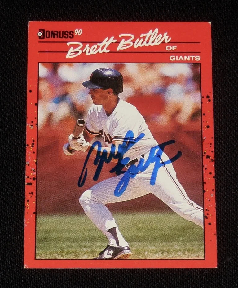 BRETT BUTLER AUTOGRAPHED 1990 DONRUSS BASEBALL CARD (SAN FRANCISCO GIANTS)