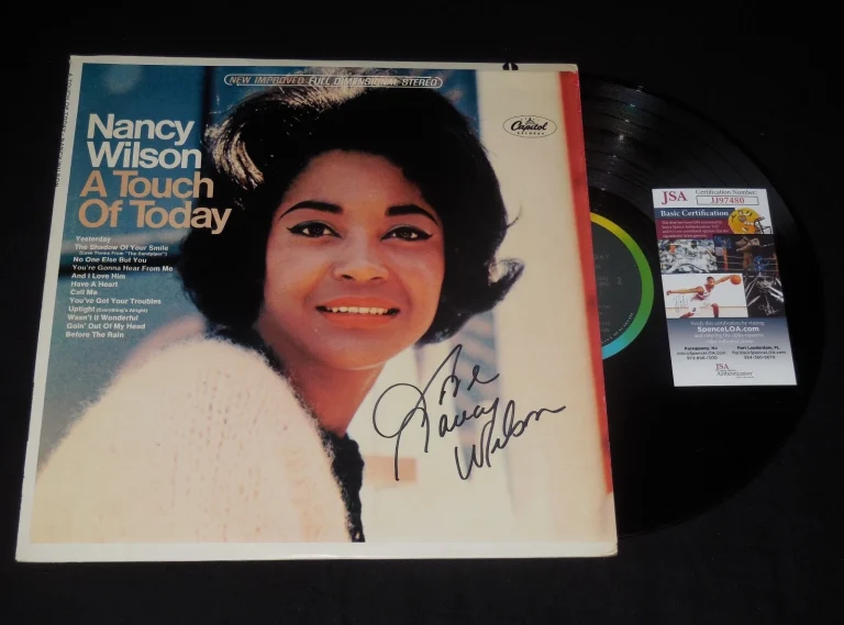 NANCY WILSON AUTOGRAPHED VINYL RECORD ALBUM (A TOUCH OF TODAY) - JSA COA!