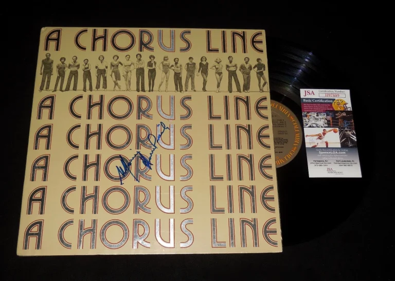 MARVIN HAMLISCH AUTOGRAPHED VINYL RECORD ALBUM (A CHORUS LINE) - JSA COA!