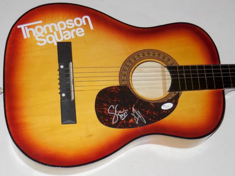 THOMPSON SQUARE AUTOGRAPHED ACOUSTIC GUITAR (KIEFER & SHAWNA) - JSA COA!
