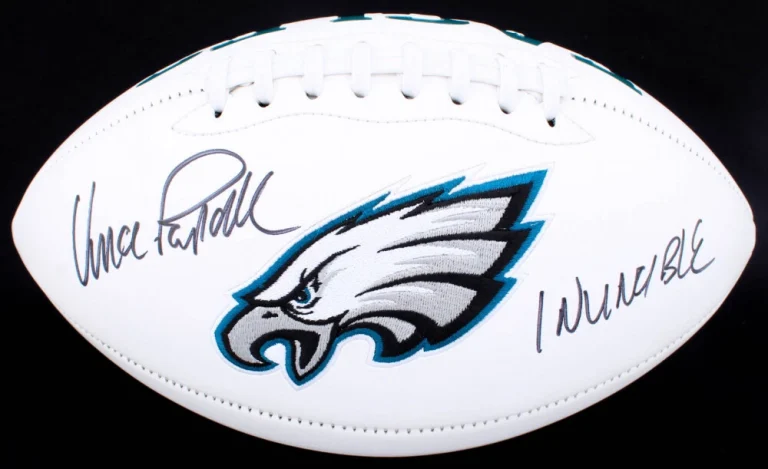 VINCE PAPALE AUTOGRAPHED FOOTBALL (PHILADELPHIA EAGLES / INVINCIBLE) - JSA COA!
