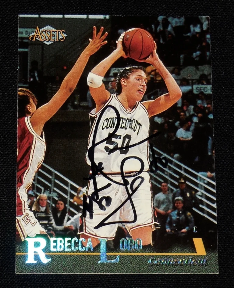 REBECCA LOBO 1996 CLASSIC AUTOGRAPHED BASKETBALL CARD (WNBA HALL OF FAME!)