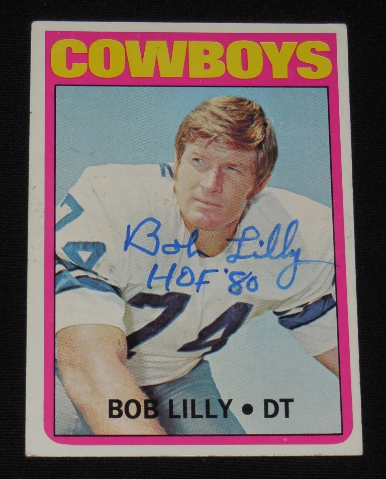 BOB LILLY AUTOGRAPHED 1972 TOPPS #145 FOOTBALL CARD (DALLAS COWBOYS)