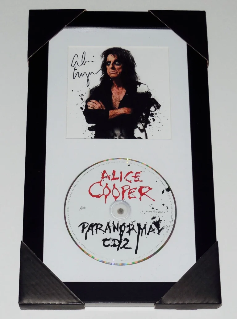 ALICE COOPER AUTOGRAPHED 