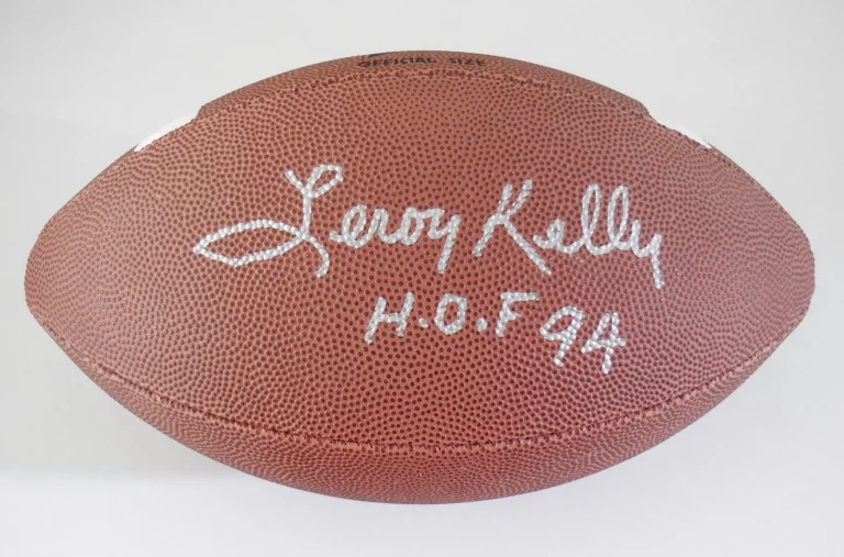 LEROY KELLY AUTOGRAPHED WILSON NCAA FOOTBALL (CLEVELAND BROWNS) W/ COA!