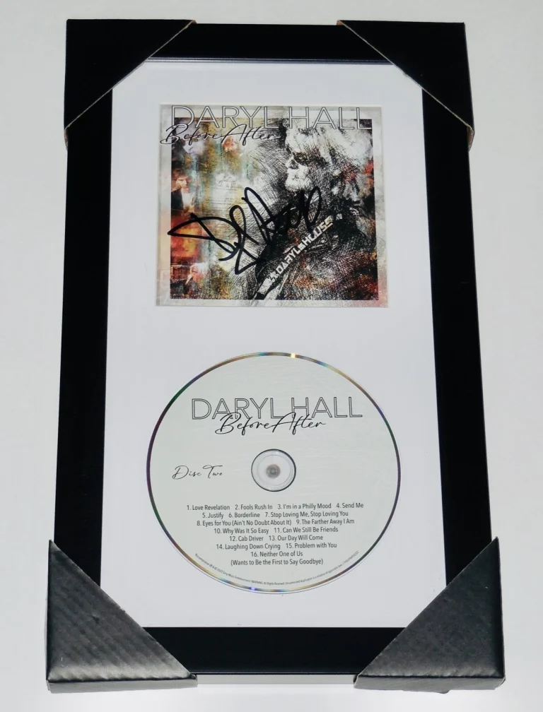 DARYL HALL AUTOGRAPHED 