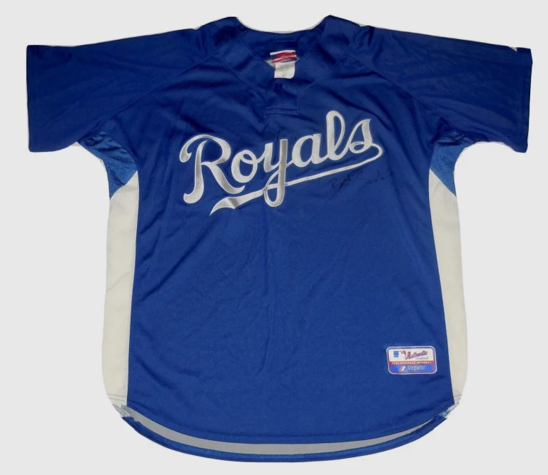 BRET SABERHAGEN AUTOGRAPHED JERSEY (KANSAS CITY ROYALS) - 1985 & 1989 CY YOUNG!