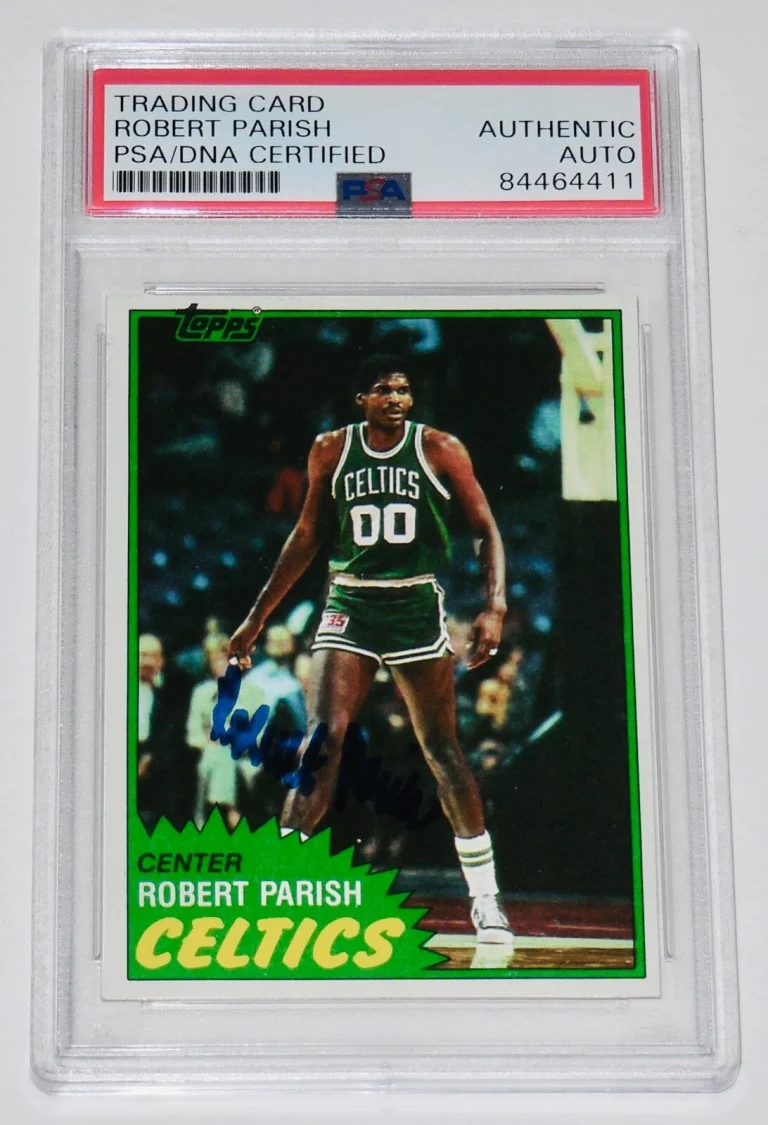 ROBERT PARISH AUTOGRAPHED 1981-82 TOPPS #6 BASKETBALL CARD (PSA DNA) - CELTICS!