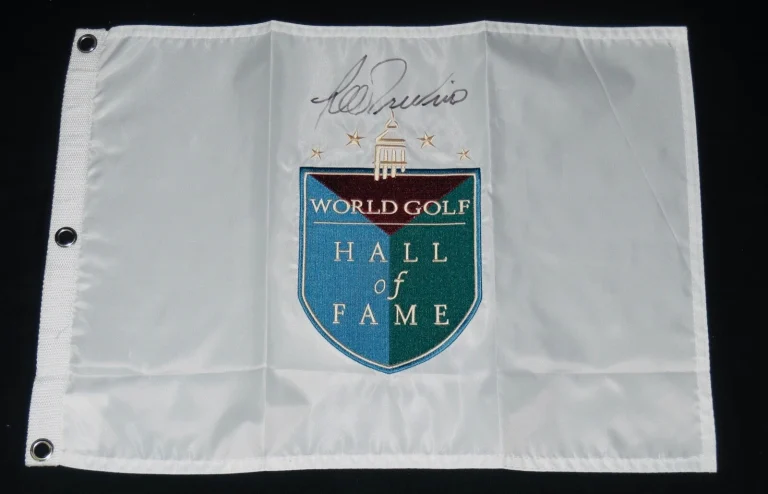 LEE TREVINO AUTOGRAPHED WORLD HALL OF FAME GOLF FLAG (1981 HOF) - W/ COA!
