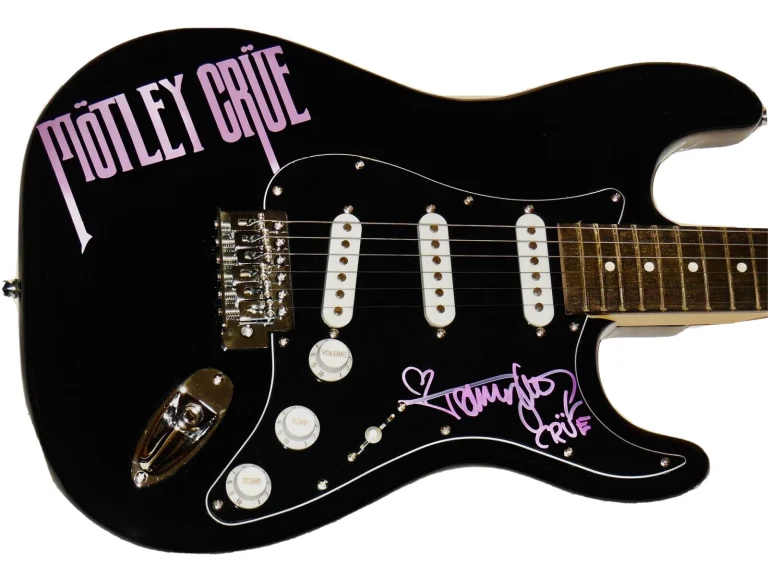 TOMMY LEE AUTOGRAPHED GUITAR (MOTLEY CRUE) - W/ COA!