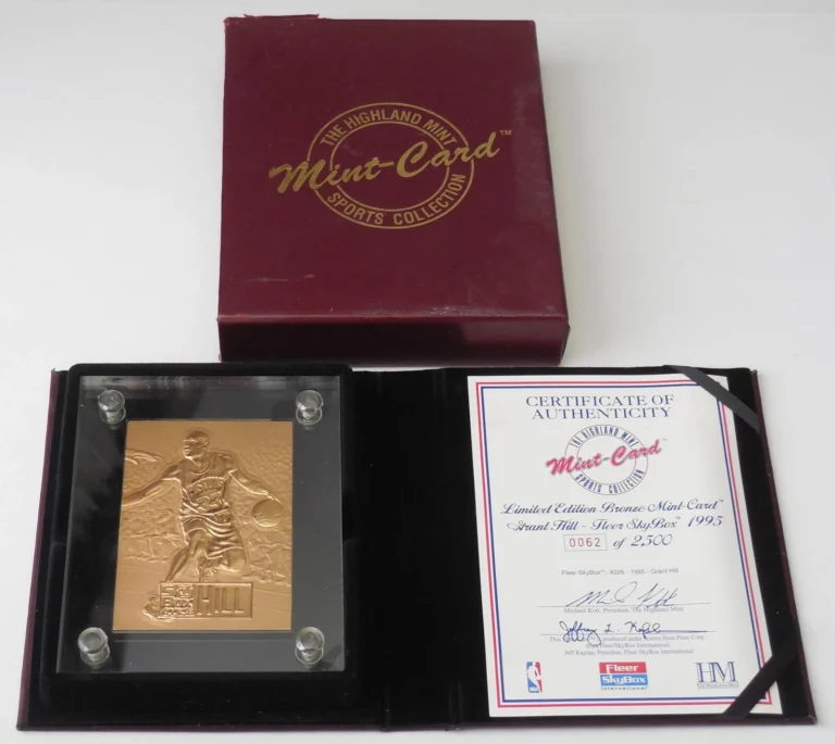 1995 FLEER SKYBOX GRANT HILL BRONZE ROOKIE CARD - HIGHLAND MINT - #62/2500