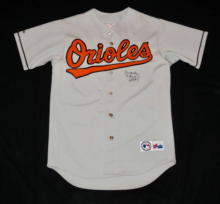BROOKS ROBINSON AUTOGRAPHED JERSEY (BALTIMORE ORIOLES) - Hall Of Fame 1983!