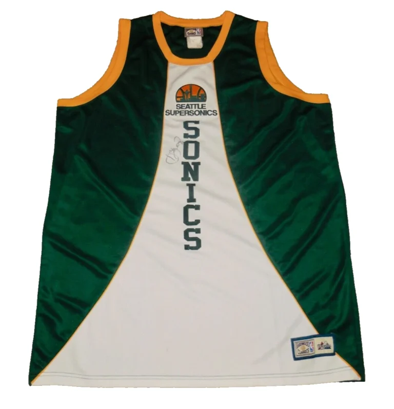 DETLEF SCHREMPF AUTOGRAPHED JERSEY (SEATTLE SUPERSONICS) - W/ COA!