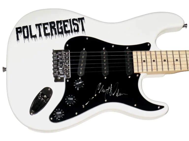 CRAIG T. NELSON AUTOGRAPHED ELECTRIC GUITAR (POLTERGEIST) - W/ COA!