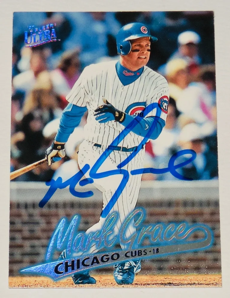 MARK GRACE 1997 FLEER ULTRA AUTOGRAPHED BASEBALL CARD (CHICAGO CUBS)