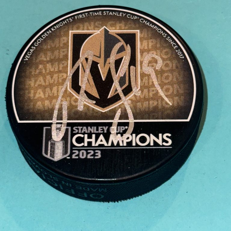 REILLY SMITH (Knights) Signed 2023 STANLEY CUP CHAMPS Puck Beckett (BAS)