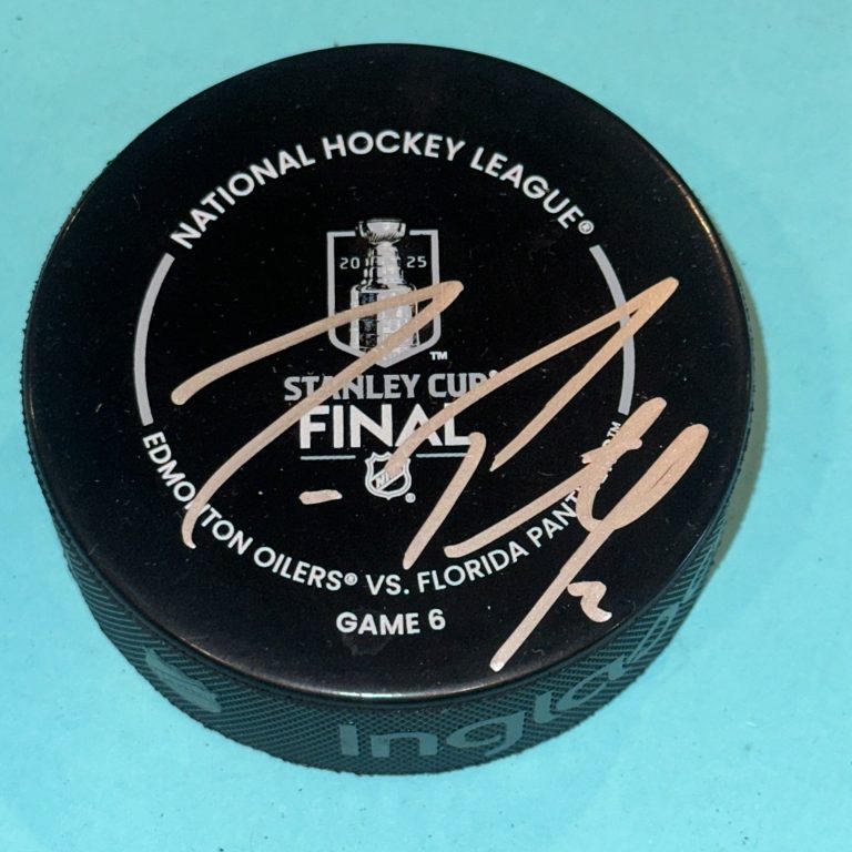 JEFF PETRY Signed Panthers 2025 STANLEY CUP Official GAME Puck Beckett (BAS)