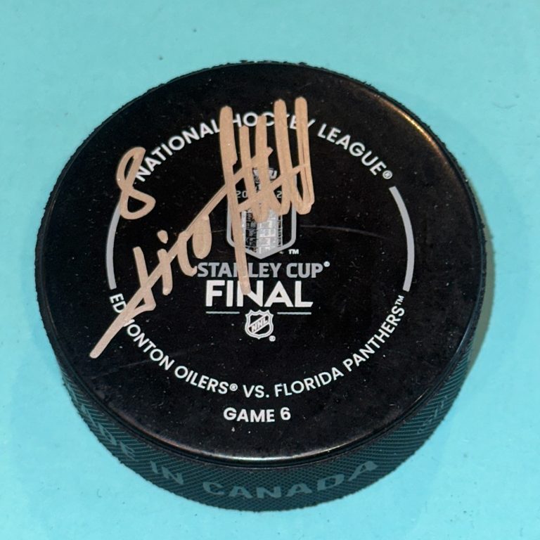 NIKO STURM Signed Panthers 2025 STANLEY CUP Official GAME Puck Beckett (BAS)