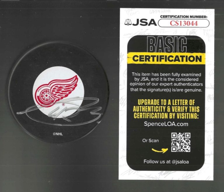 Sean Avery Signed Detroit Red Wings Puck JSA COA