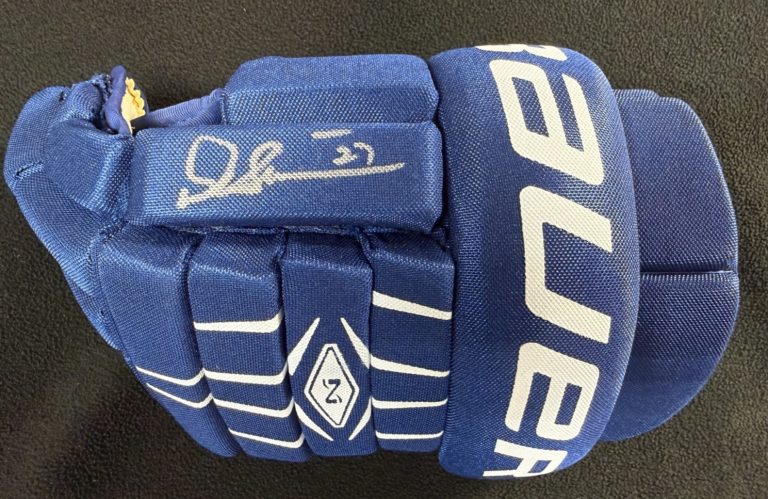 Darryl Sittler Signed Toronto Maple Leafs Style Bauer Glove JSA COA