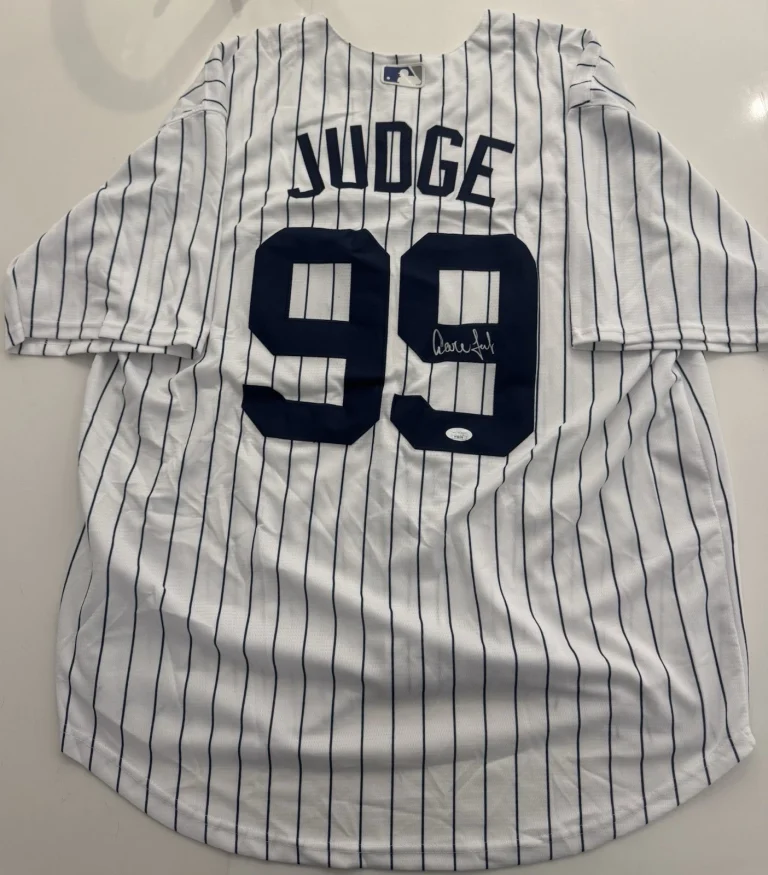Aaron Judge New York Yankees Autographed Jersey JSA LOA COA