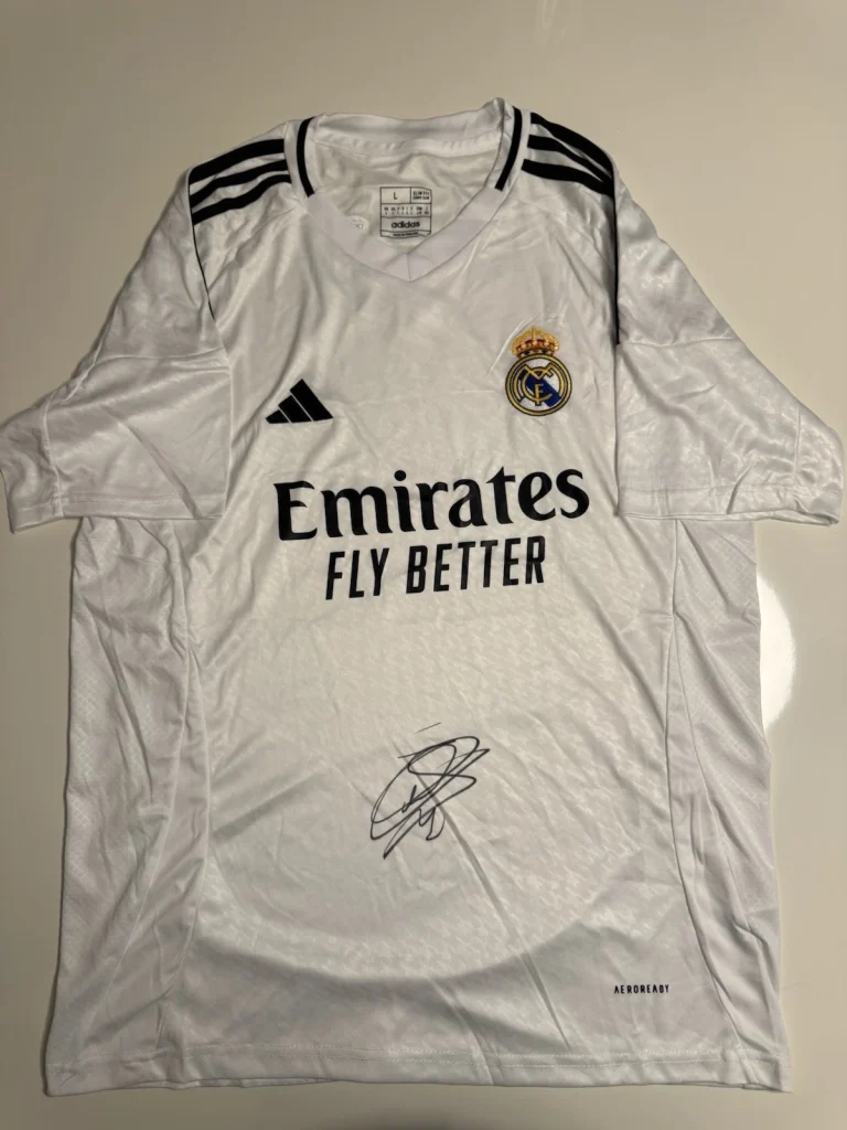 Thibaut Courtois Real Madrid Autographed Jersey Soccer Goalie JSA COA