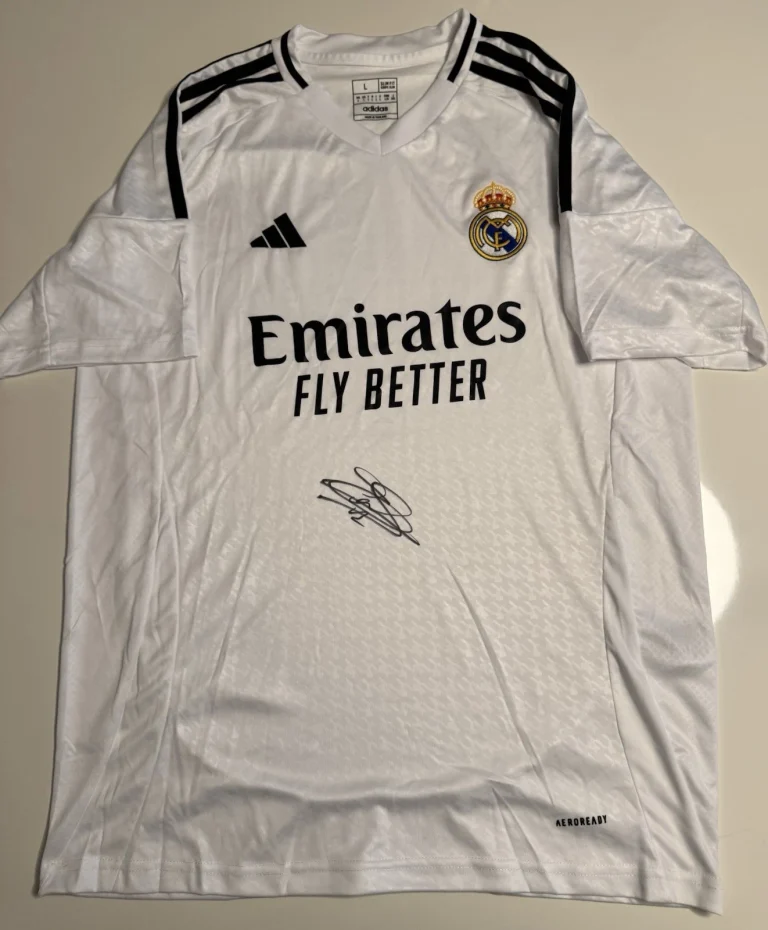 Thibaut Courtois Real Madrid Autographed Jersey Soccer Goalie JSA COA
