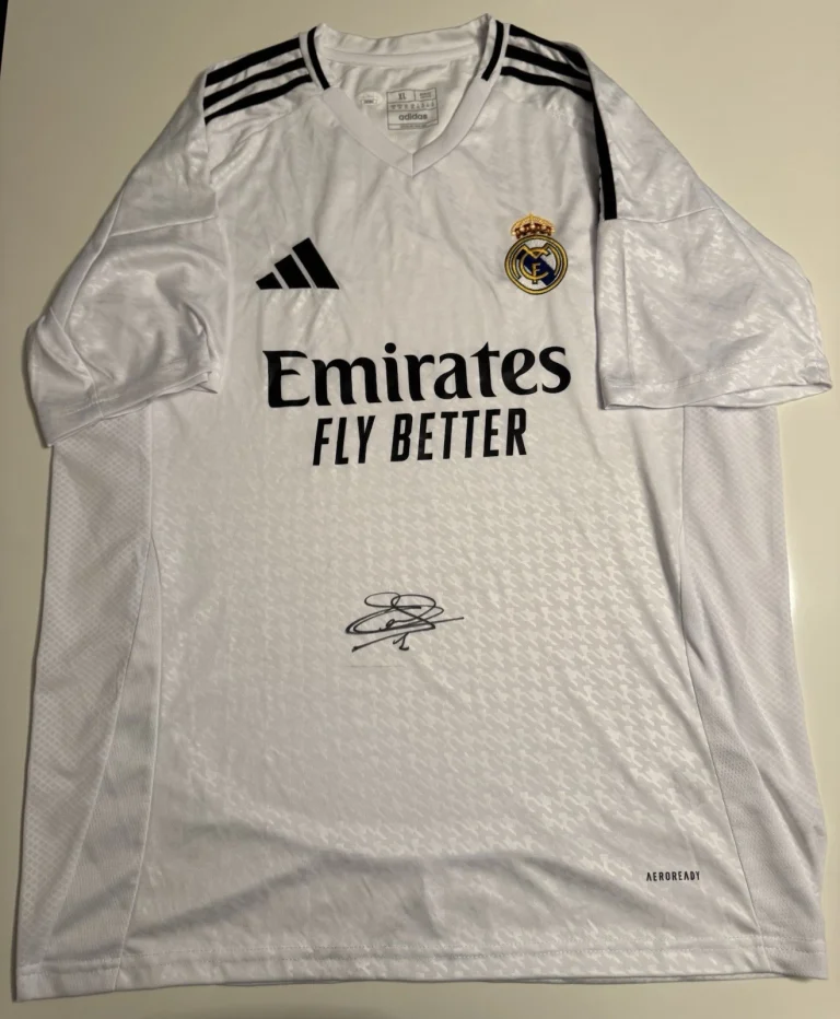 Thibaut Courtois Real Madrid Autographed Jersey Soccer Goalie JSA COA
