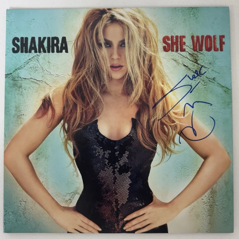 Shakira Autographed She Wolf Vinyl Record Latina Beckett BAS COA