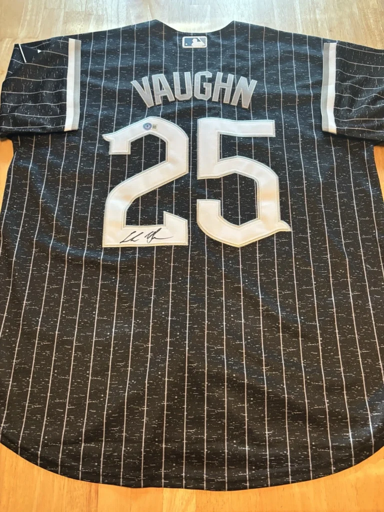 Andrew Vaughn Signed Autographed  Chicago White Sox Jersey City Connect. Beckett