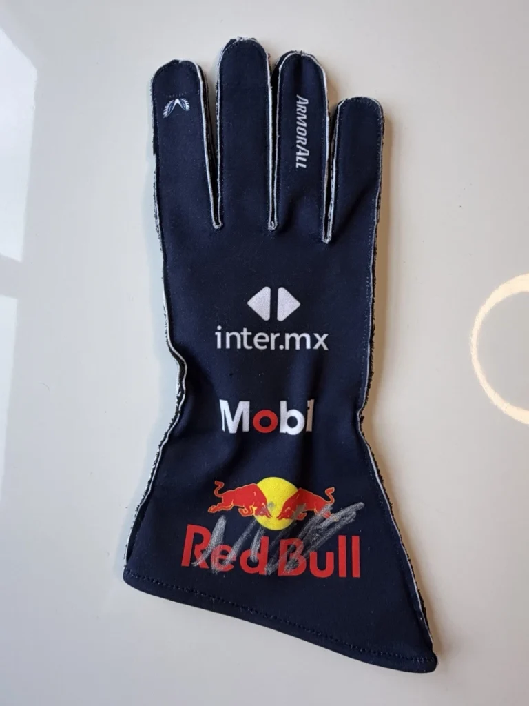 Max Verstappen Autographed Racing Glove Red Bull Formula 1 Beckett BAS LOA COA￼
