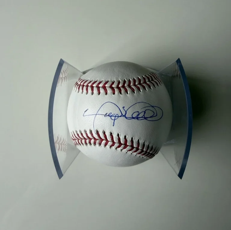 Gary Sheffield New York Yankees Autographed Baseball Beckett