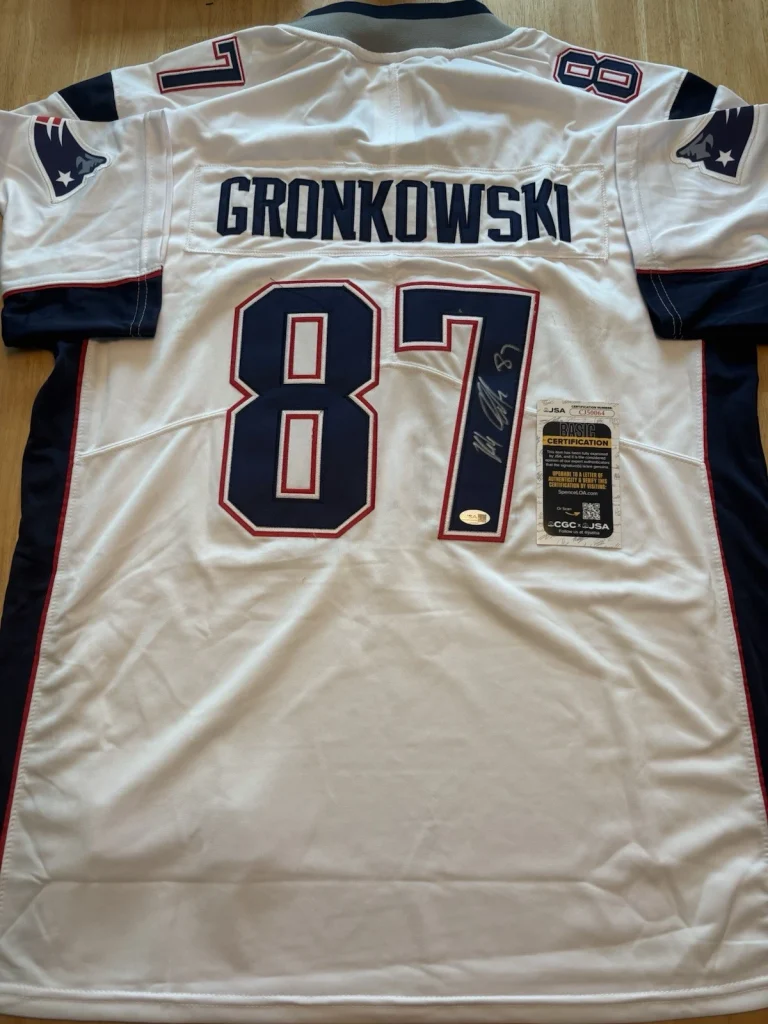 Rob Gronkowski Signed Autographed New England Patriots Jersey. JSA Coa . Gronk