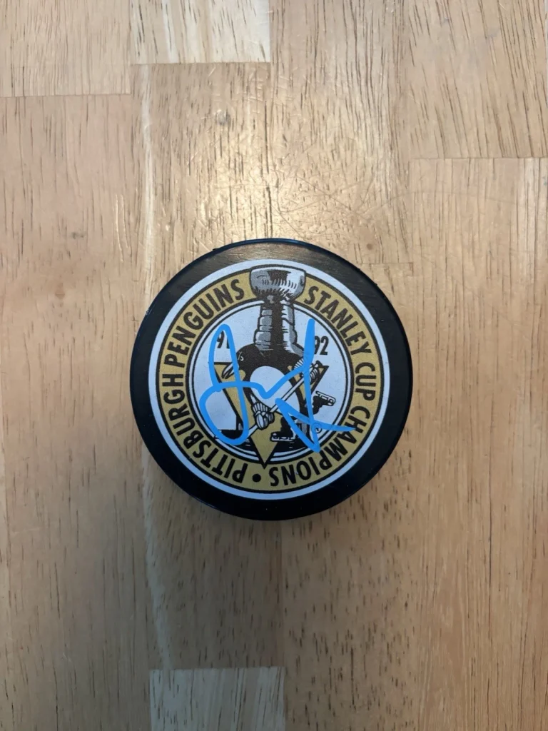 Signed JAROMIR JAGR PIttsburgh Penguins 1991-92 Stanley Cup Puck Beckett Coa