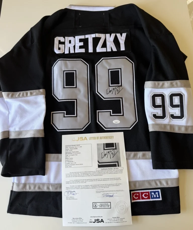 Wayne Gretzky Los Angeles Kings Autographed Jersey JSA LOA COA